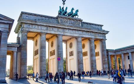 Brand Front Of The Brandenburg Gate 5117579 1920 1