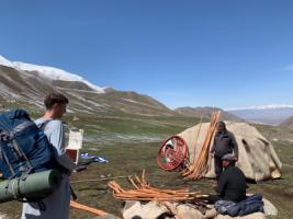 Hiking up to Kol-Ukok Lake