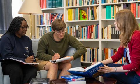 Students and an academic in a tutorial